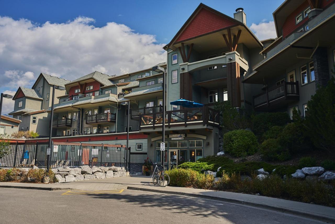Appartamento Mtn View Escape With King Size Bed With Outdoor Pool - Banff Pass Included! Canmore Esterno foto